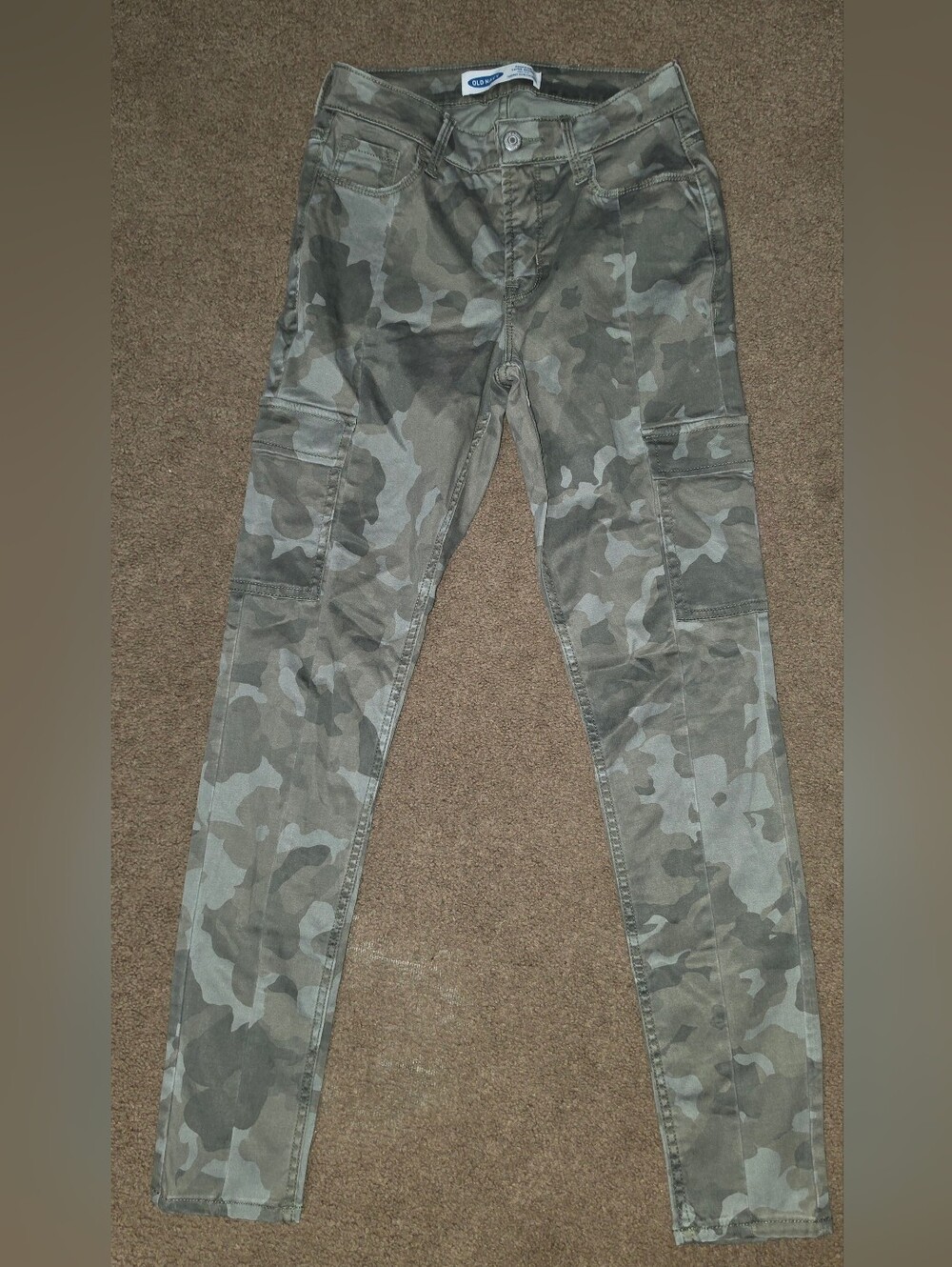Old Navy Rockstar Super Skinny Camo Pants in Olive